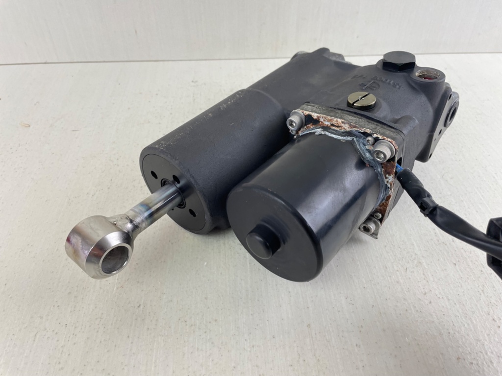 Evinrude 40 50 60 HP Etec Power Trim Tilt Unit Assembly 5005441 0769369