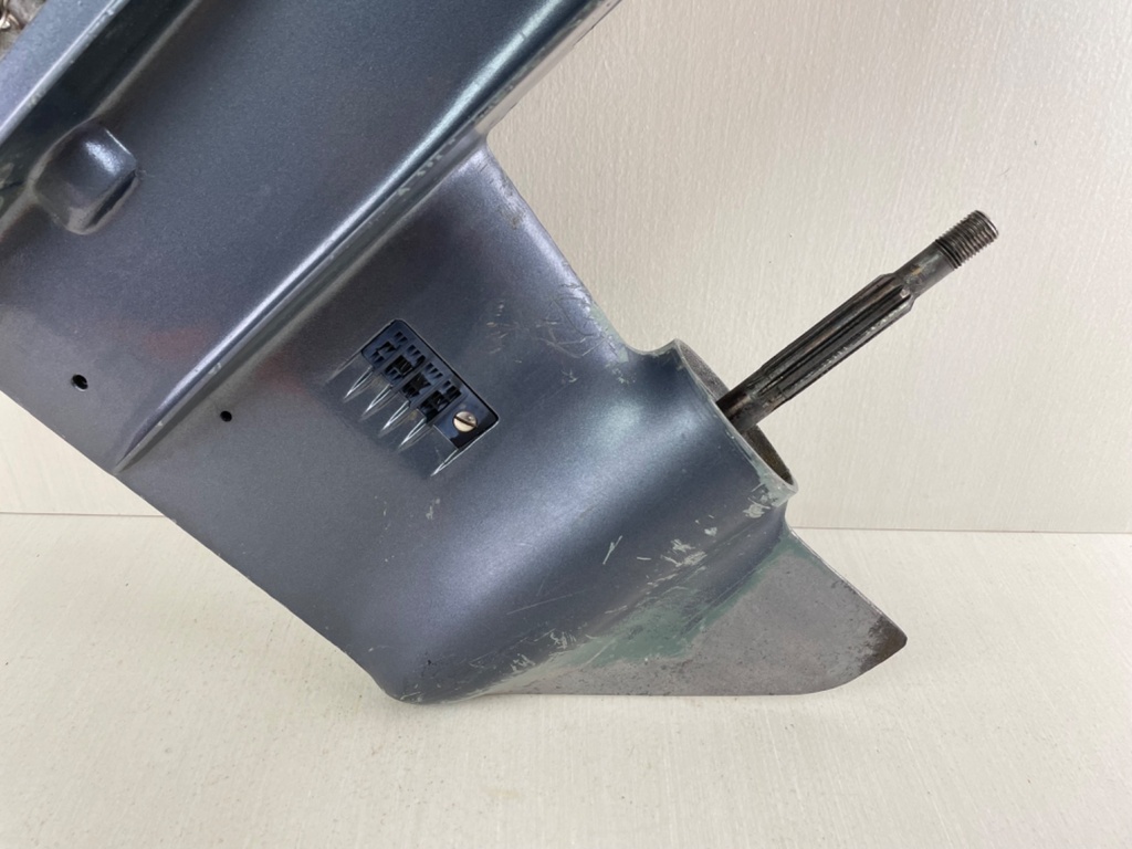 1995-2001 Yamaha 30HP 2 Stroke Outboard Long Lower Unit Gear Case 6J8-45300-14-4D