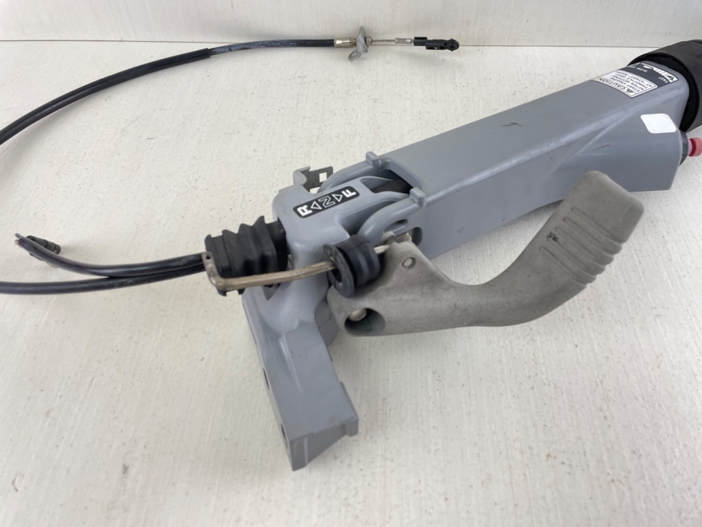 2001-07 Honda 8 9.9 HP 4 Stroke Outboard Tiller Handle Assembly 53110-ZW9-010ZA