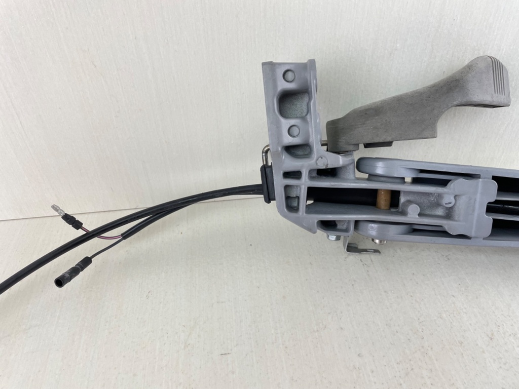 2001-07 Honda 8 9.9 HP 4 Stroke Outboard Tiller Handle Assembly 53110-ZW9-010ZA