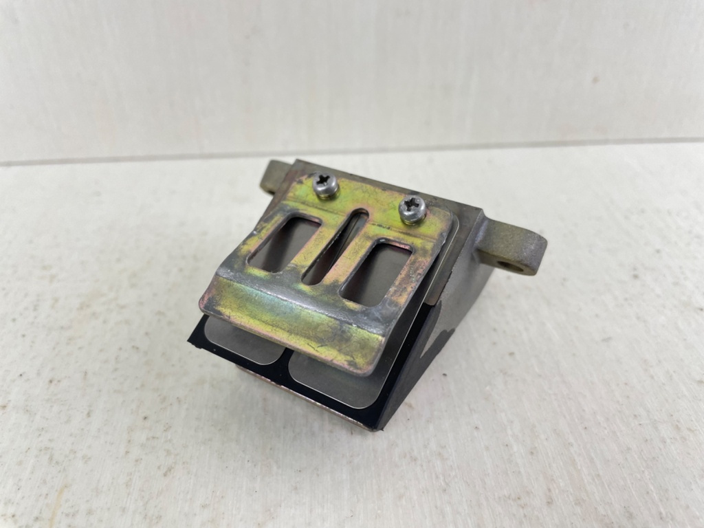 1988 + Yamaha 20 25 HP 2 Stroke Outboard Reed Valve Assembly 6L2-13610-00-00