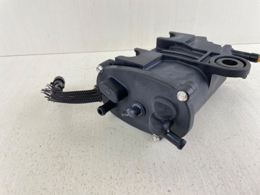 2006+ Evinrude 40 50 60 75 90 HP Etec Outboard Fuel Pump Vapor Separator Tank 5010818