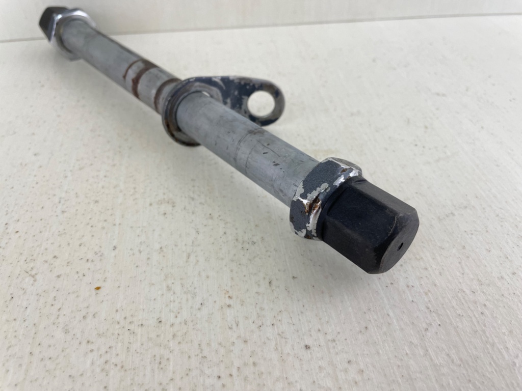 1997 Yamaha 25HP 2 Stroke Outboard Tilt Tube Clamp Assembly 6J8-43131-01-00