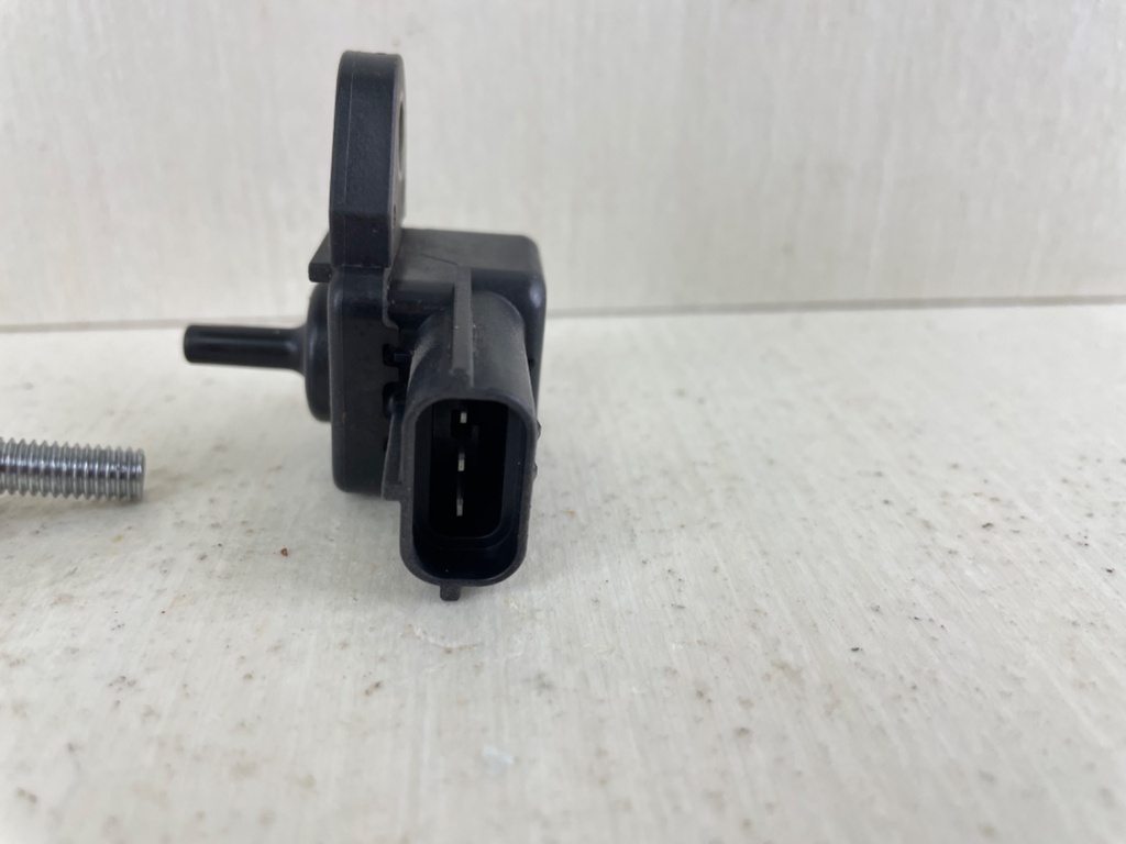 Suzuki DF 50 HP 4 Stroke Outboard MAP Sensor 18590-80C40