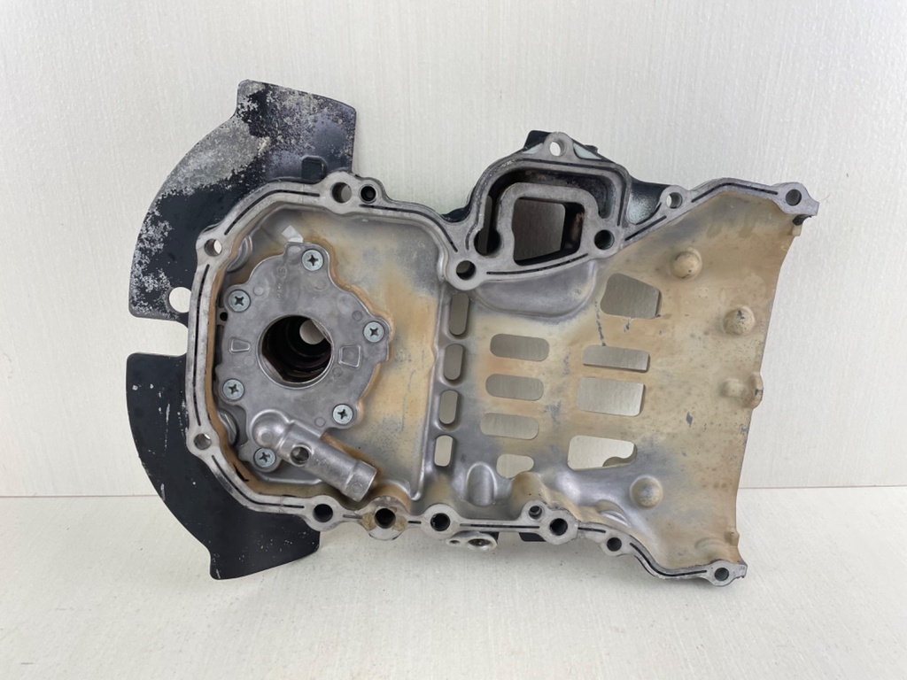 1999-2010 Suzuki DF 40 50 HP 4 Stroke Outboard Oil Pump Case 16100-87J01-019