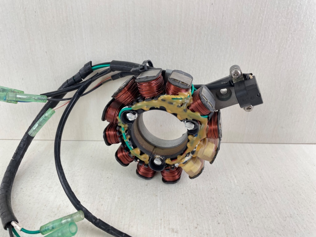 1997 Yamaha 9.9 HP 4 Stroke Outboard Stator Base Magneto Assembly 6G8-85510-01-00