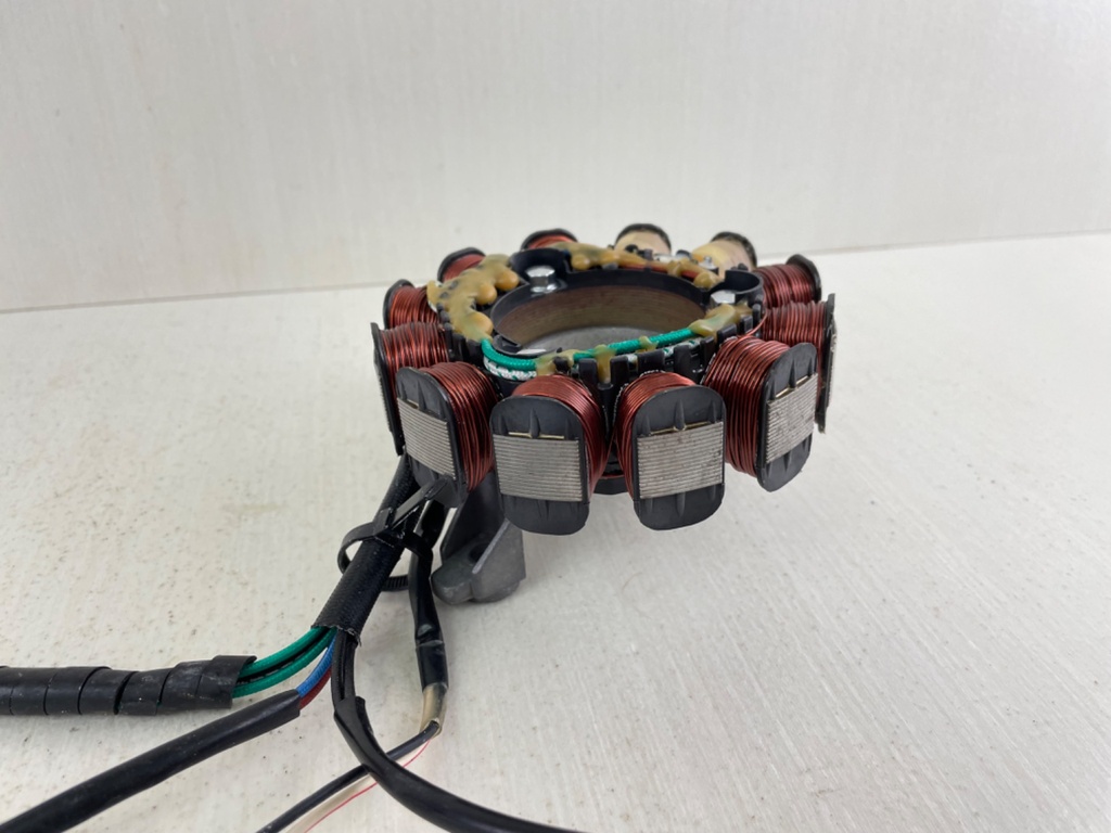 1997 Yamaha 9.9 HP 4 Stroke Outboard Stator Base Magneto Assembly 6G8-85510-01-00