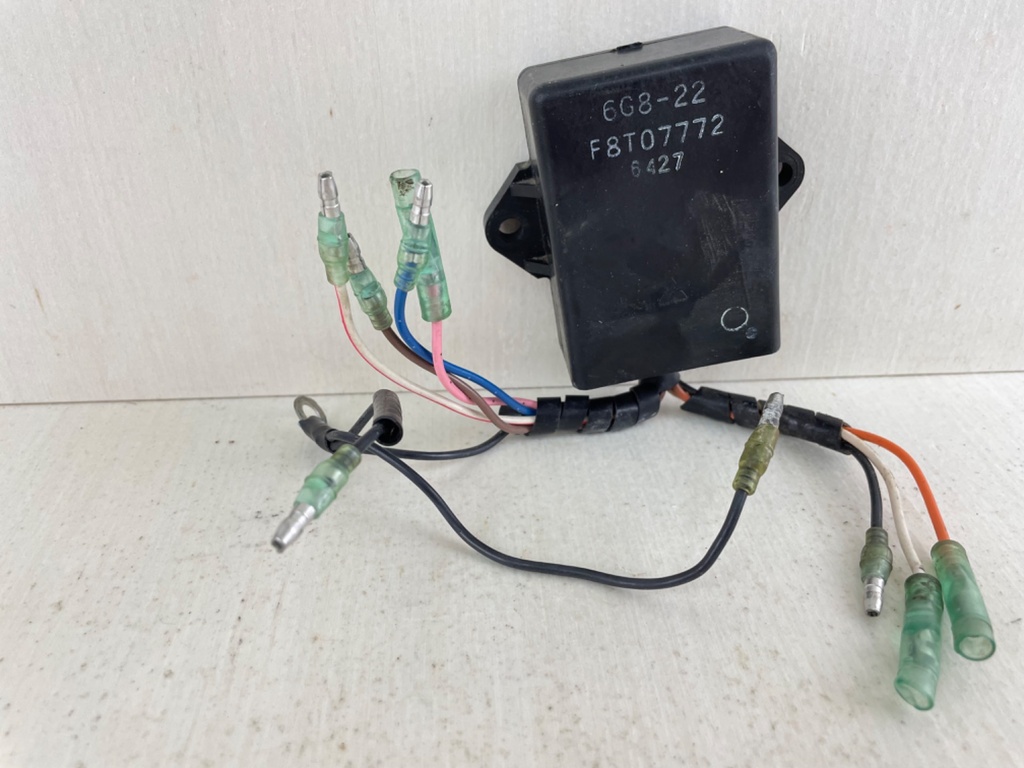 1997 Yamaha 9.9HP Outboard 2 Stroke CDI Unit Assembly 6G8-85540-22-00