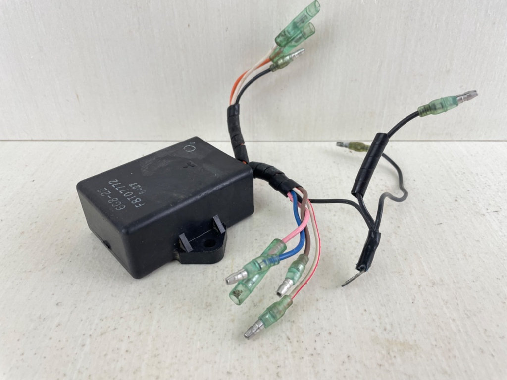1997 Yamaha 9.9HP Outboard 2 Stroke CDI Unit Assembly 6G8-85540-22-00
