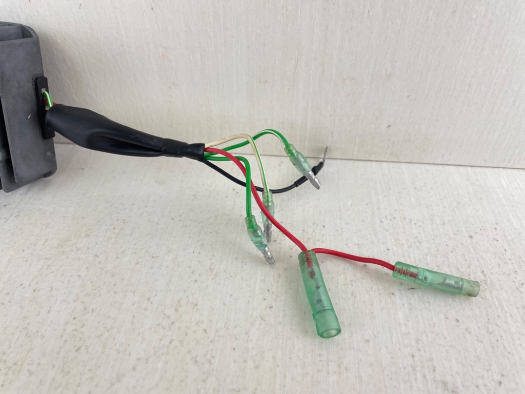 1997 Yamaha 9.9HP 2 Stroke Outboard Rectifier Regulator Assembly 6G8-81960-00-00