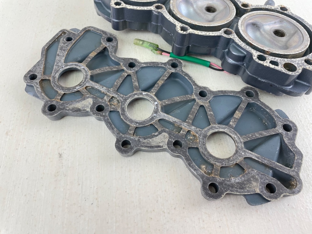 1987-2001 Yamaha 30HP 2 Stroke Outboard Cylinder Head 6J8-11111-00-94