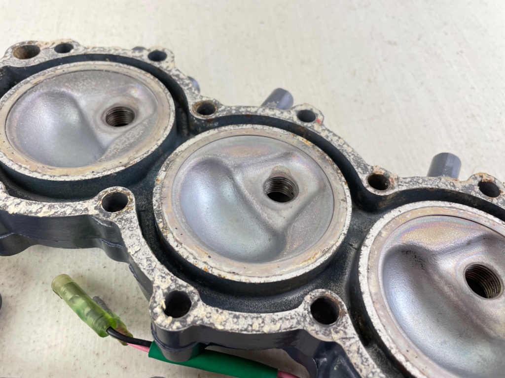 1987-2001 Yamaha 30HP 2 Stroke Outboard Cylinder Head 6J8-11111-00-94