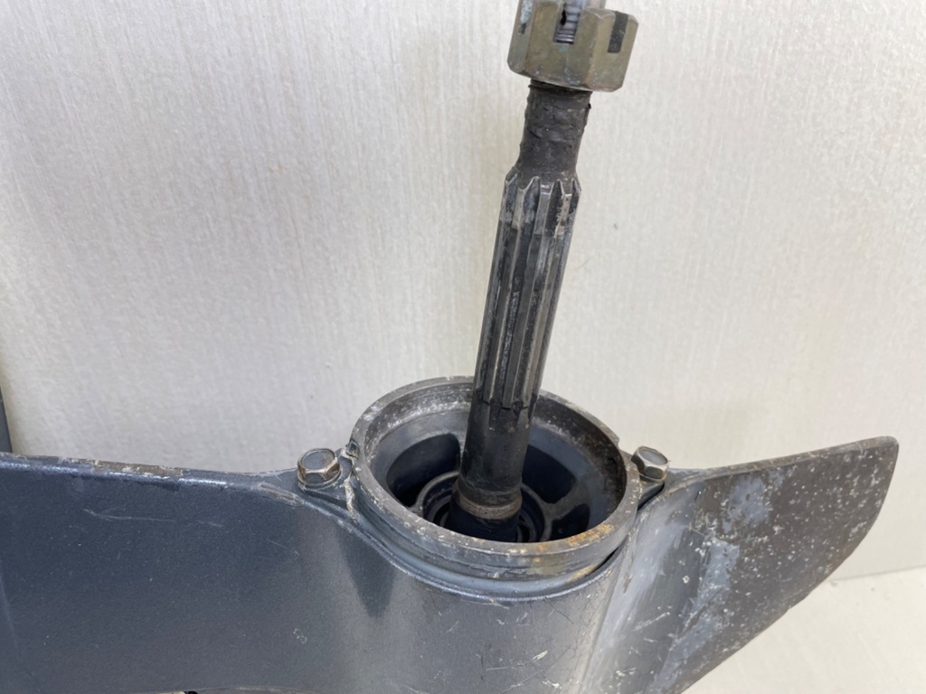 2011 Yamaha 25HP 4 Stroke Outboard L Lower Unit Gear Case RH 65W-45300-11-4D  