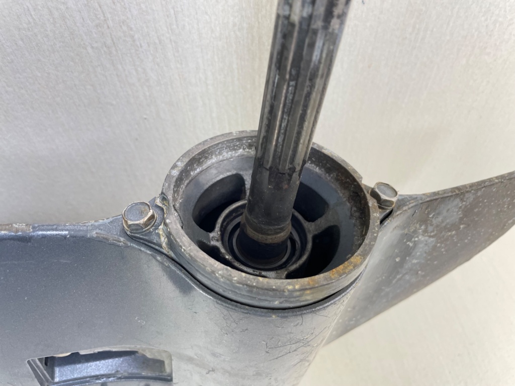 2011 Yamaha 25HP 4 Stroke Outboard L Lower Unit Gear Case RH 65W-45300-11-4D  