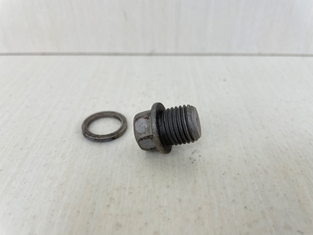 Yamaha Oil Drain Plug 90340-14M06-00
