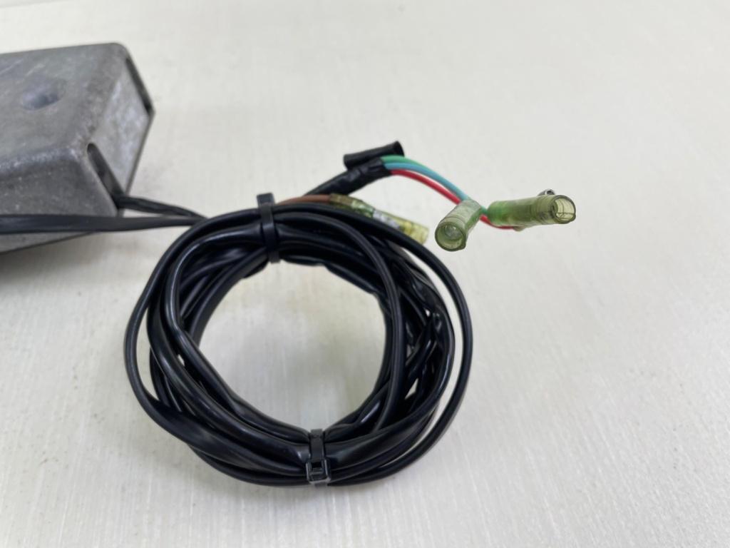 Yamaha 704 Top Mount Control Box For Parts OEM