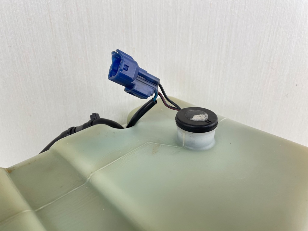 Yamaha Outboard 2 Stroke 10.5L Remote Sub Oil Tank With Pump & Sensor