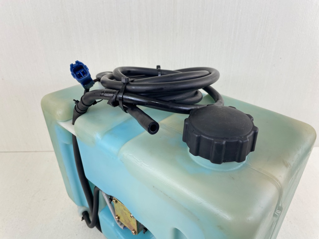 Yamaha Outboard 2 Stroke Remote Sub Oil Tank With Pump & Sensor 10.5L