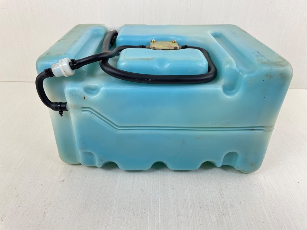 Yamaha Outboard 2 Stroke Remote Sub Oil Tank With Pump & Sensor 10.5L