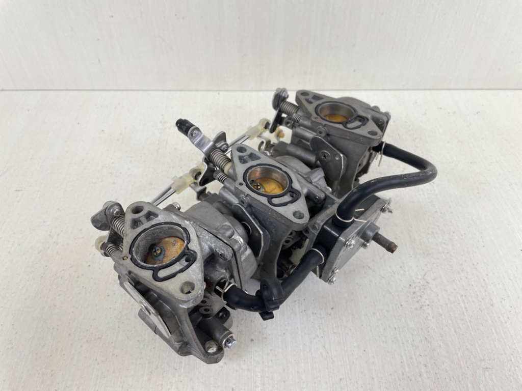 97-2002 Yamaha 25HP 2 Stroke Outboard Carburetor Assembly Set 1 2 3 