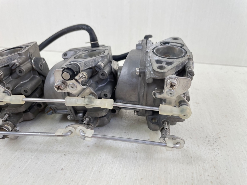 97-2002 Yamaha 25HP 2 Stroke Outboard Carburetor Assembly Set 1 2 3 