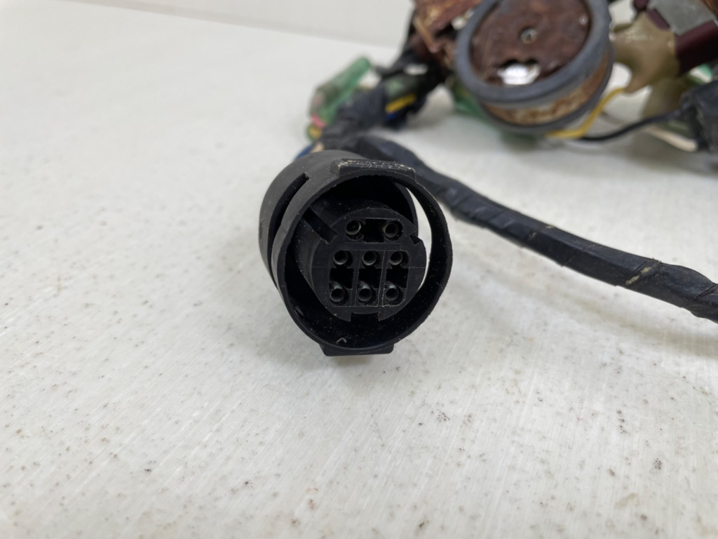 Yamaha Outboard Single Engine Key Switch With Key - Used