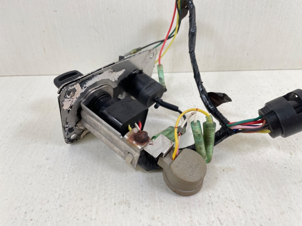 Yamaha Single Engine Key Switch With Key Assembly Panel