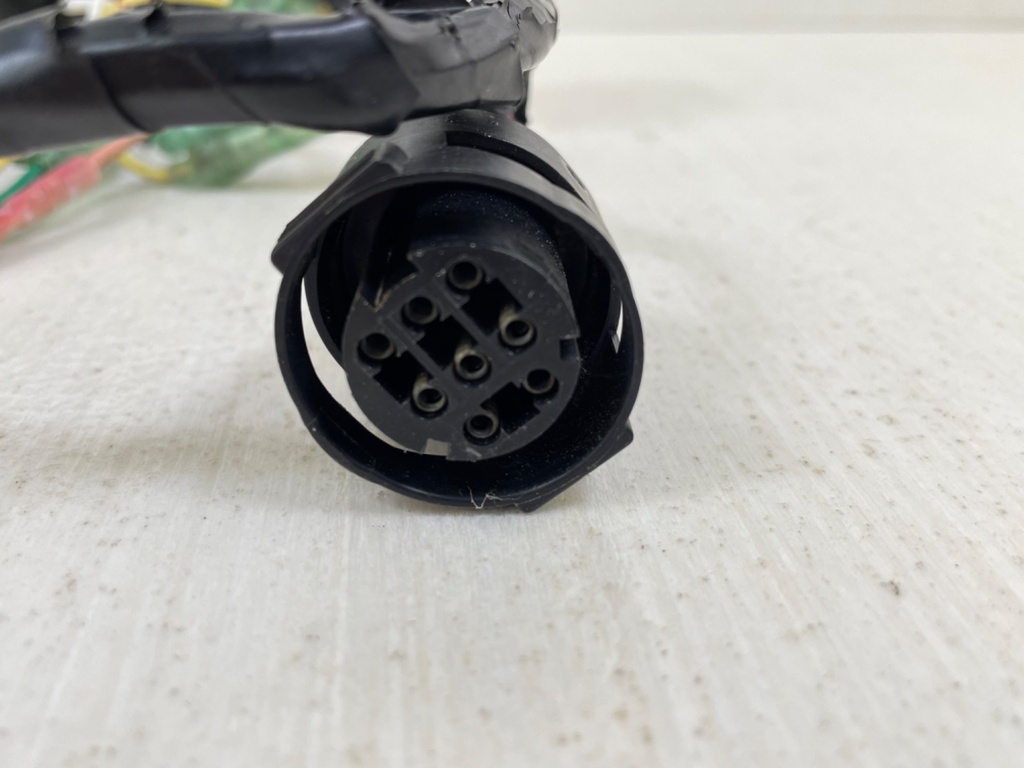 704-82570-13-00 Yamaha Single Engine Outboard Key Switch Assembly With Key