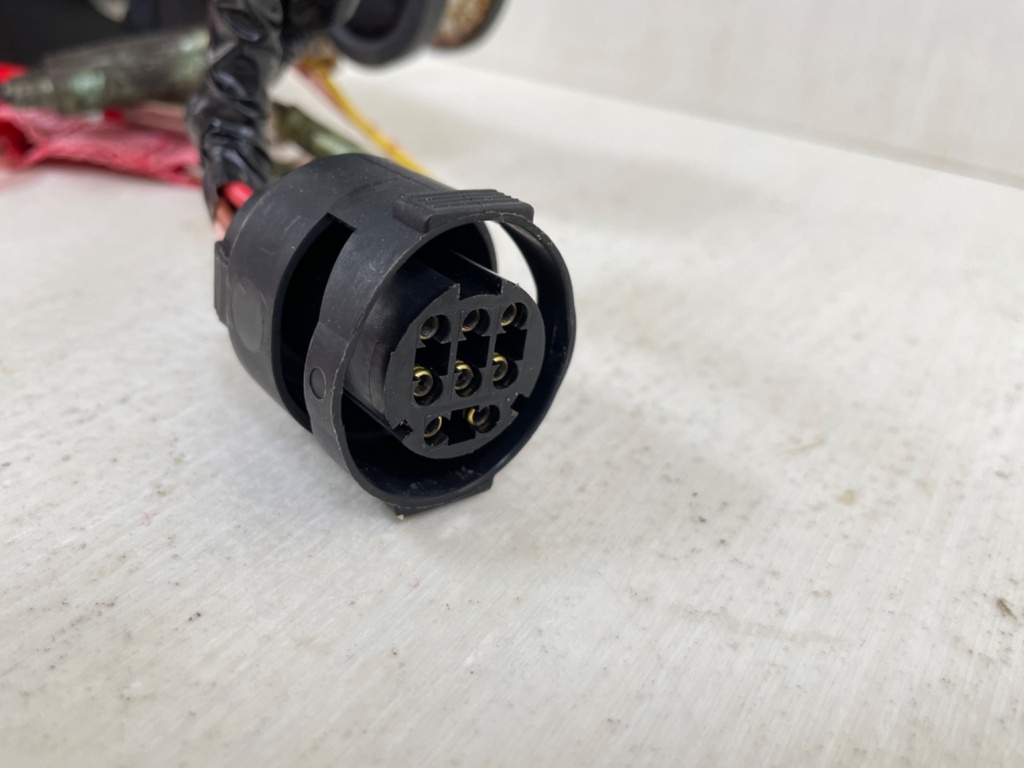 Yamaha Single Engine Outboard Key Switch Assembly With Key 704-82570-13-00