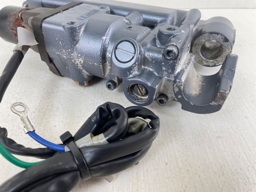 2000+ Yamaha F 40 HP 4 Stroke Outboard Power Trim Tilt Unit 67C-43800-00-4D