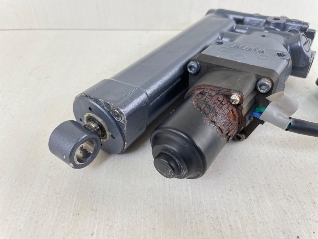 2000+ Yamaha F 40 HP 4 Stroke Outboard Power Trim Tilt Unit 67C-43800-00-4D