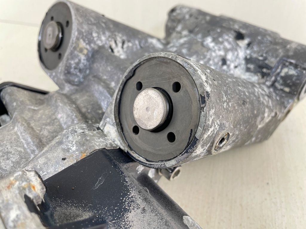 90HP - 300HP Evinrude Johnson BRP Power Trim & Tilt Unit Assembly