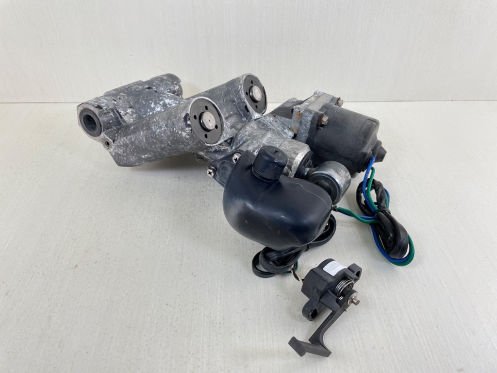 90HP - 300HP Evinrude Johnson BRP Power Trim & Tilt Unit Assembly