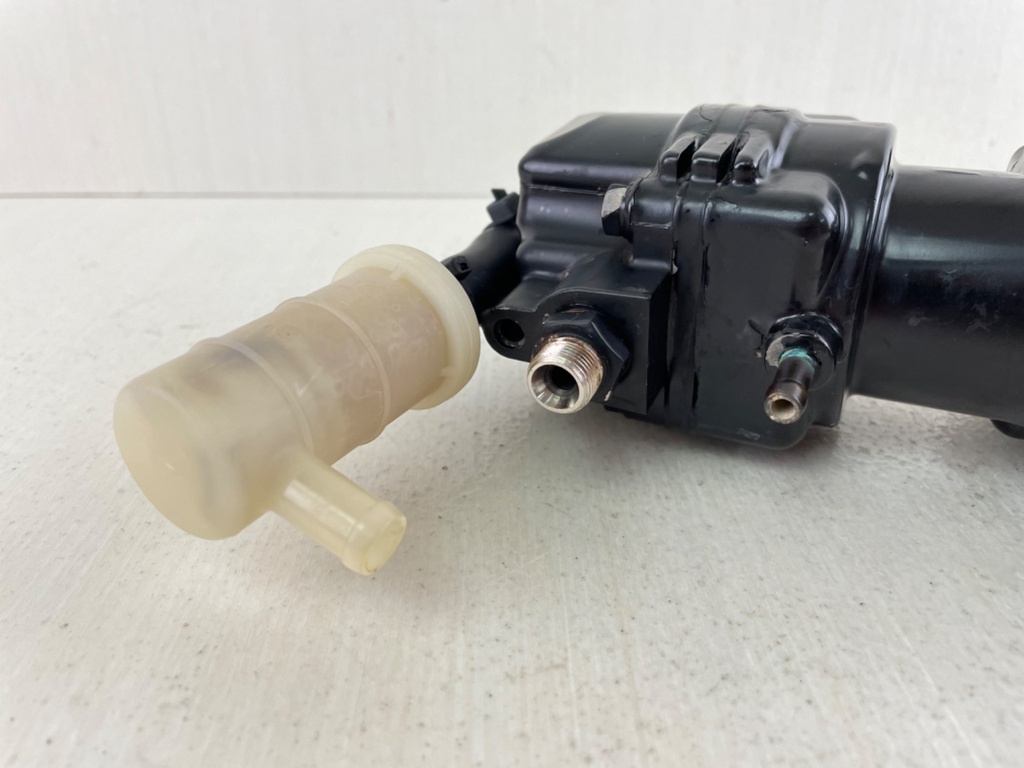 2003 Nissan 40 50 HP TLDI Outboard Air Compression Assembly 3T5B100001