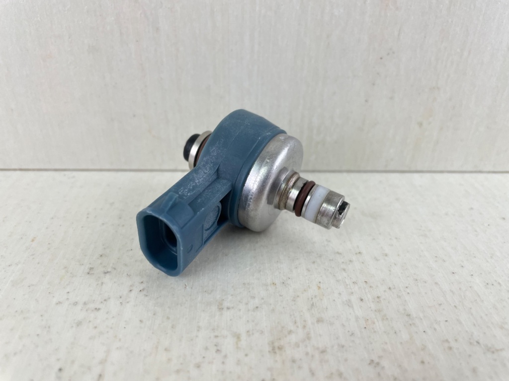 Nissan 40 50 70 90 HP 2 Stroke TLDI Outboard Air Injector 3T5103101