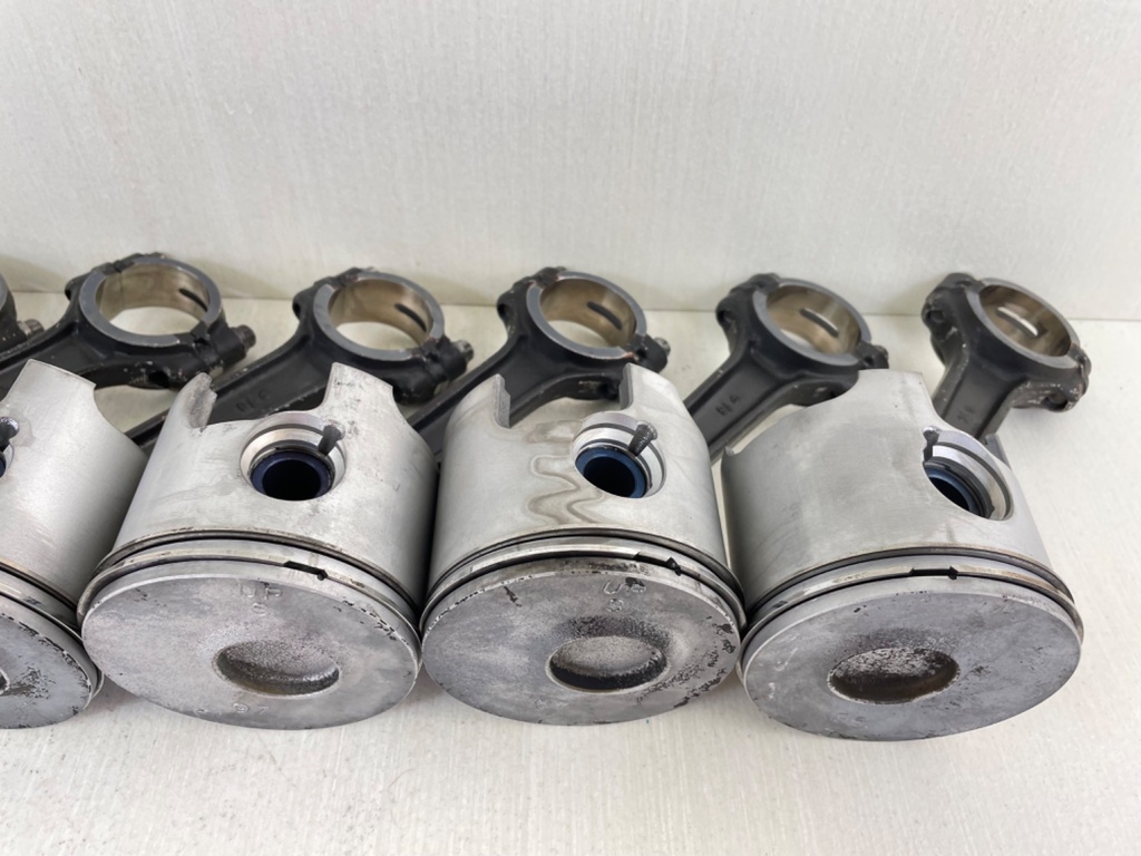 2000 Mercury 200HP Optimax 2 Stroke Starboard Port Piston & Rod Assembly Set 859297T2, 859296T2