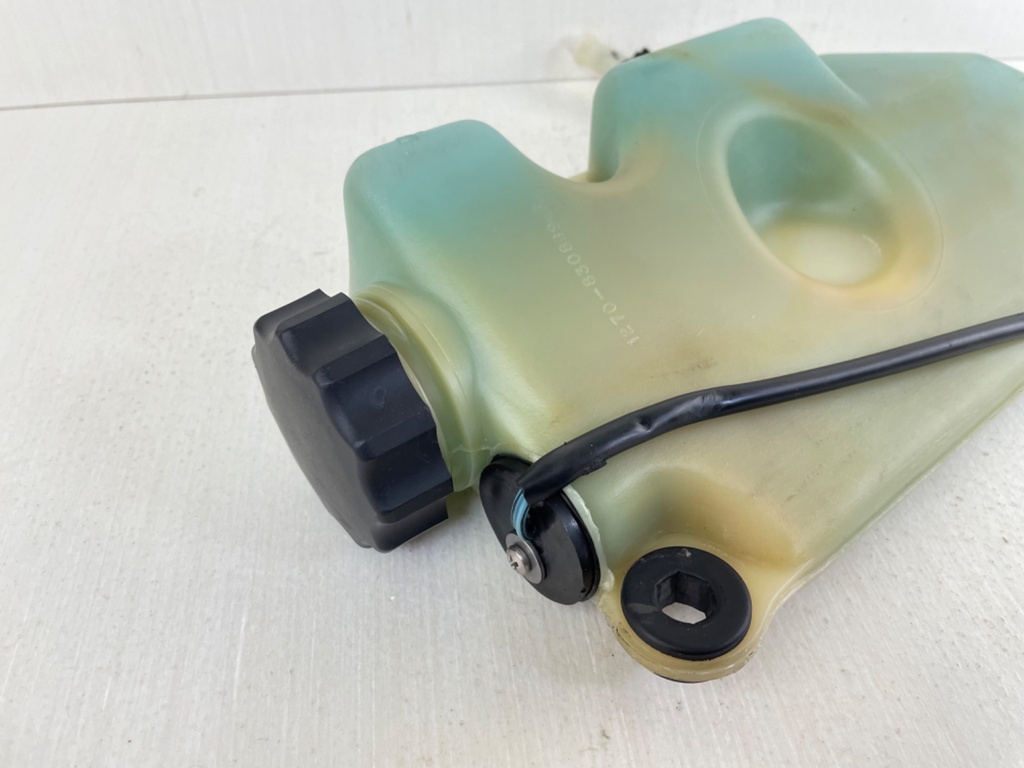Mercury 200 225 250 300 HP 2 Stroke Outboard Oil Tank With Sensor 830889A4
