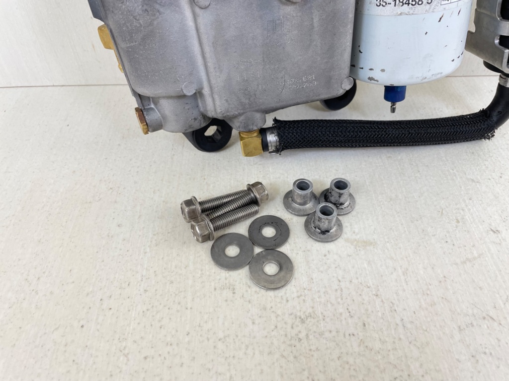 2000 Mercury 200 225 HP Optimax 2 Stroke VST Vapor Seperator Tank Assembly 855432A2