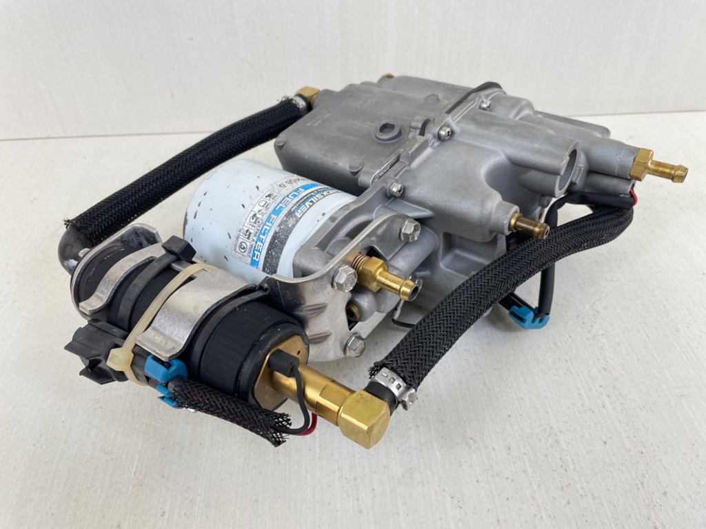 2000 Mercury 200 225 HP Optimax 2 Stroke VST Vapor Seperator Tank Assembly 855432A2