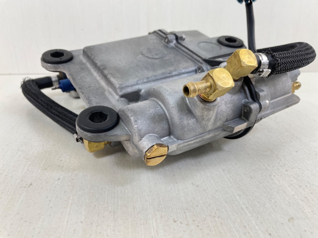 2000 Mercury 200 225 HP Optimax 2 Stroke VST Vapor Seperator Tank Assembly 855432A2