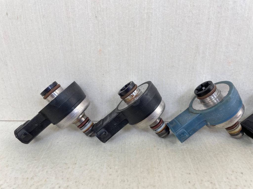 2002 Mercury 200HP Optimax 2 Stroke Air Injector Set 850065A11