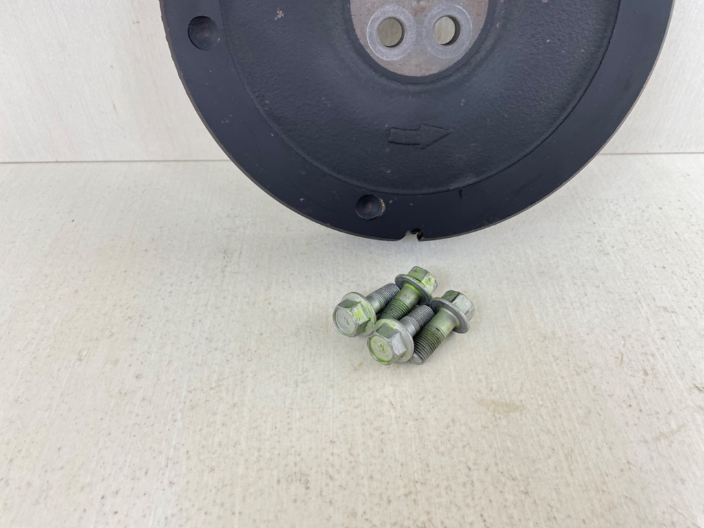 Honda BF 40 50 HP 4 Stroke Outboard Flywheel Assembly 31100-ZV5-681ZA