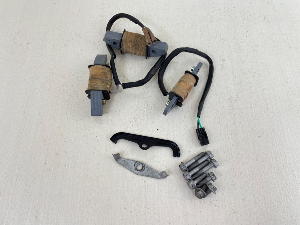 Honda BF 40 50 HP 4 Stroke Outboard Power Charge Coil Assembly 31630-ZV5-912