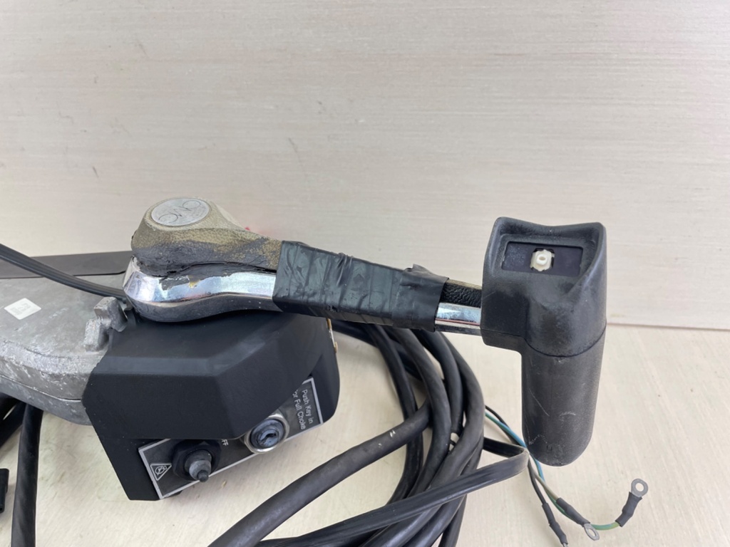 Johnson Evinrude OMC Top Mount Control Box Binnacle 8 Pin Red Plug Parts