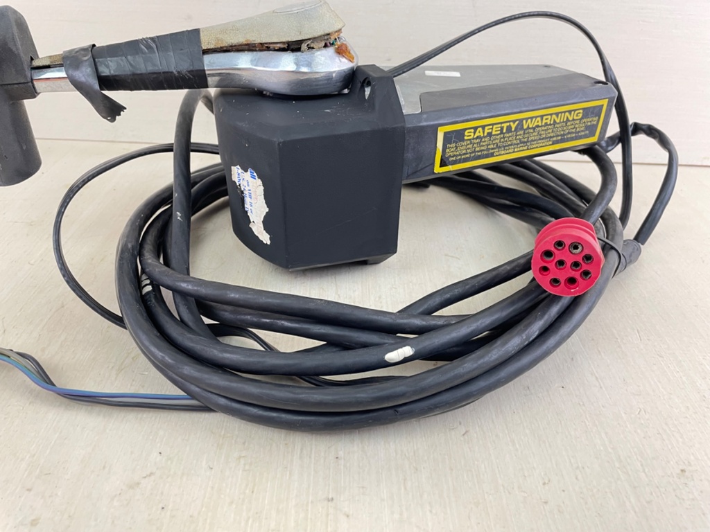 Johnson Evinrude OMC Top Mount Control Box Binnacle 8 Pin Red Plug Parts