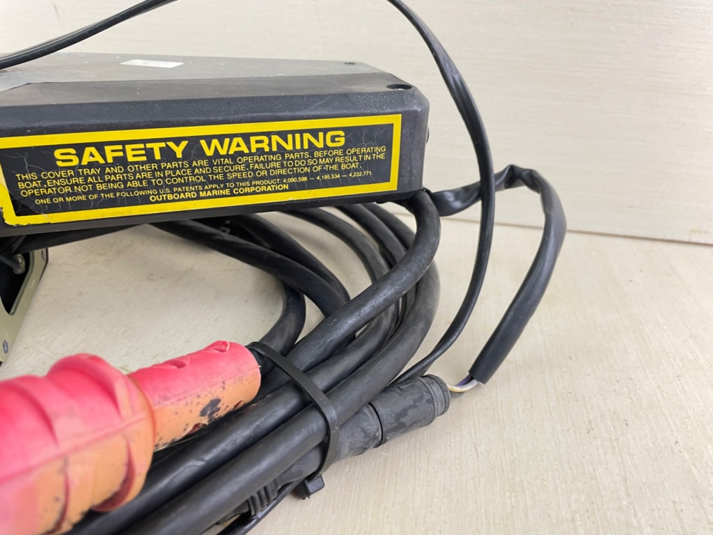 Johnson Evinrude OMC Top Mount Control Box Binnacle 8 Pin Red Plug Parts