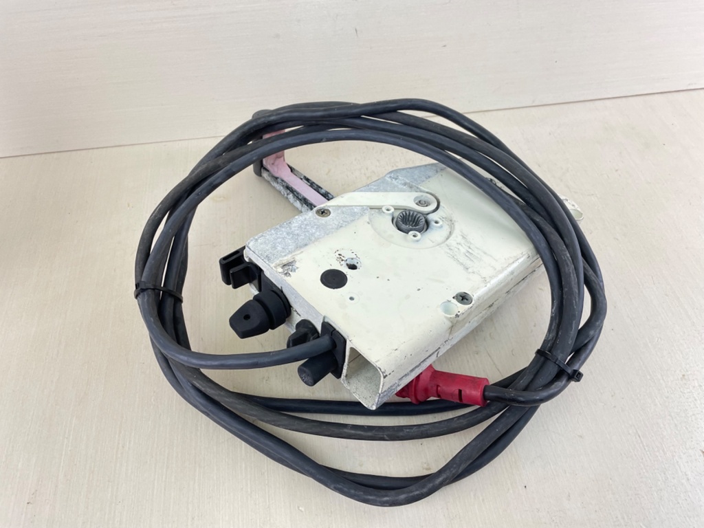 Johnson OMC Command Center Side Mount Control Box With 17' Harness