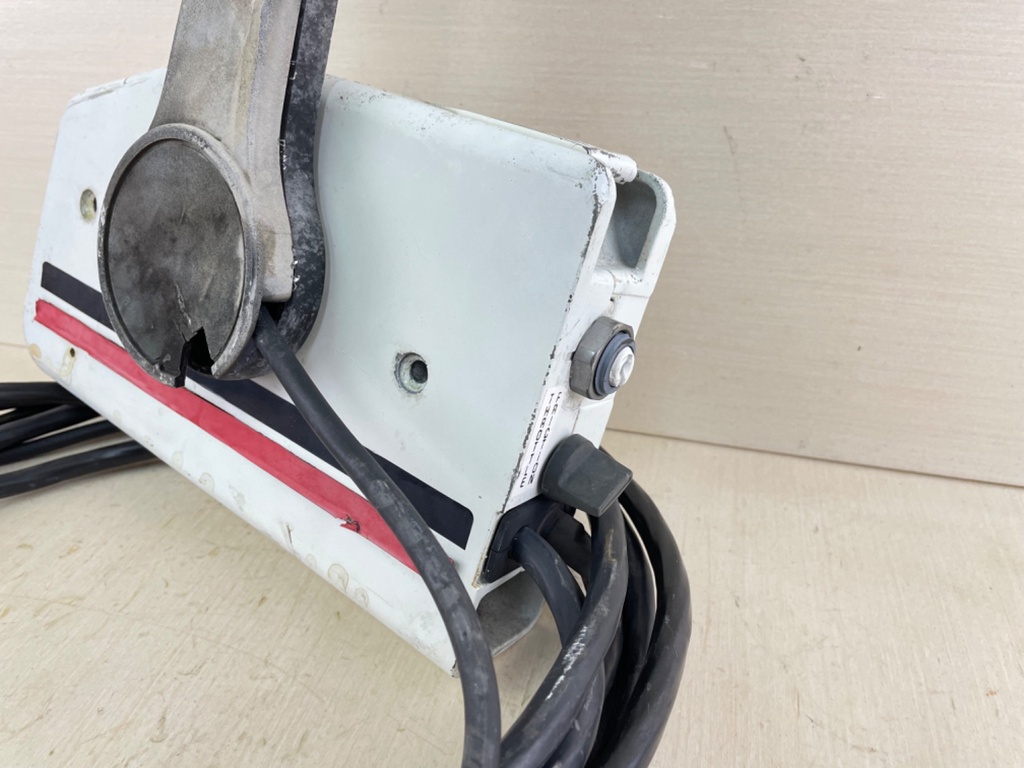 Johnson Evinrude Side Mount Binnacle Control Box 8 Pin Red Plug No Key