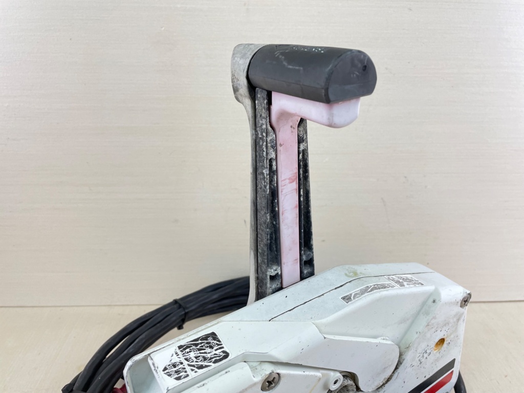 Johnson Evinrude Side Mount Binnacle Control Box 8 Pin Red Plug No Key