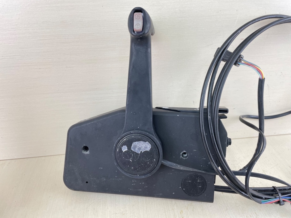 OMC Evinrude Johnson Side Mount Control Box Binnacle With Cables - No Key